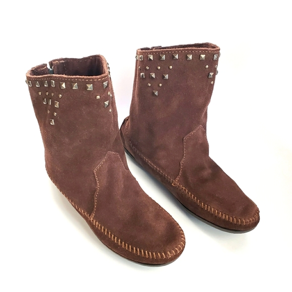 Minnetonka Moccasin Boots Shoes Genuine Leather Women size 7 NWOT - Picture 5 of 12